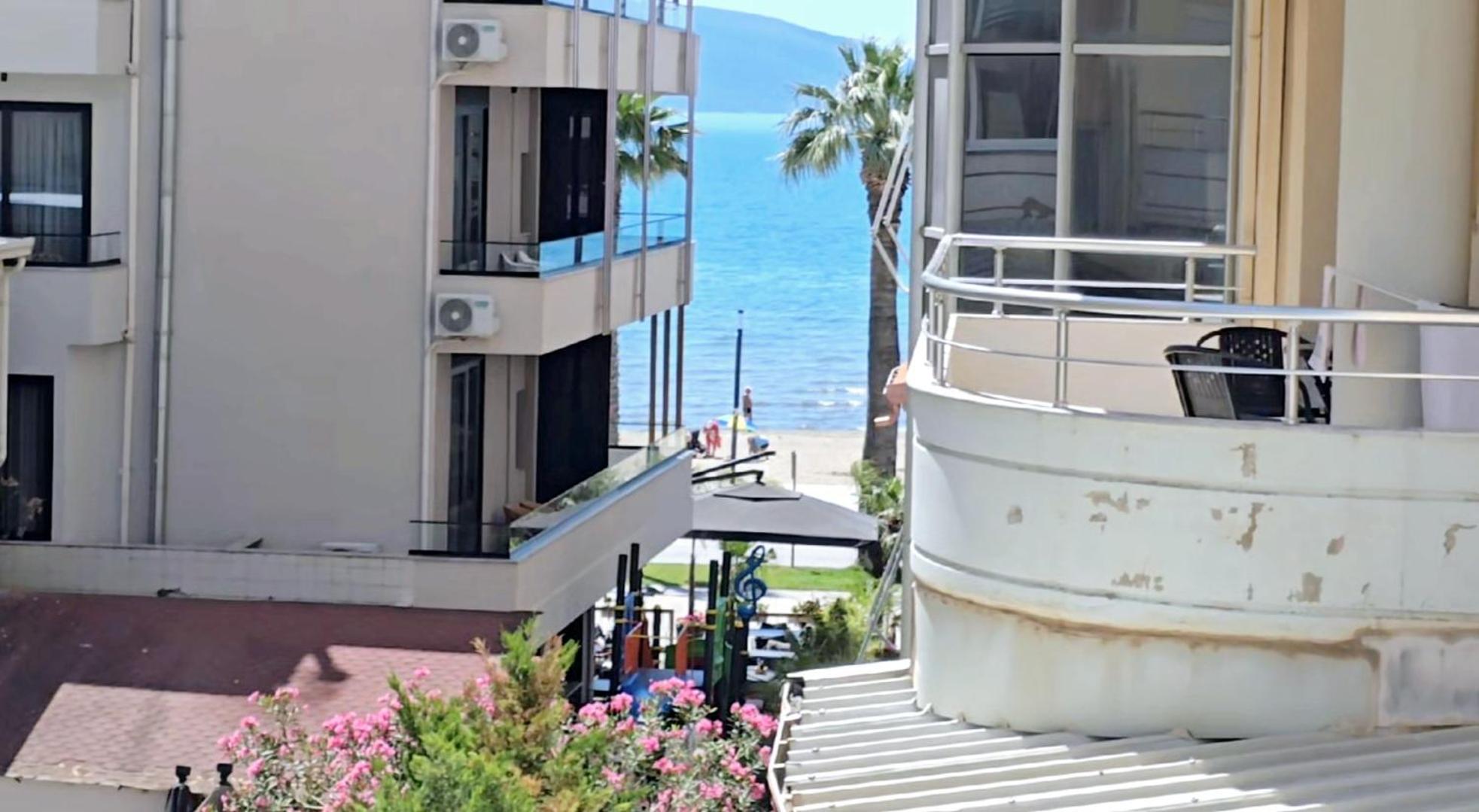 Apartment Me Qera Lungomare Vlore Medem1 Eksteriør bilde